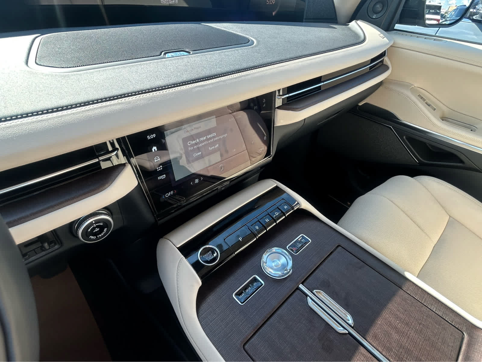New 2027 Lincoln Navigator L Reserve w/ Jet Appearance Package AWD/4WD image 85