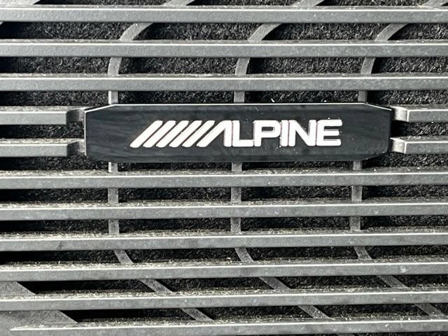 Used 2023 Jeep Wagoneer L Series III w/ Preferred Equipment Group AWD/4WD image 23