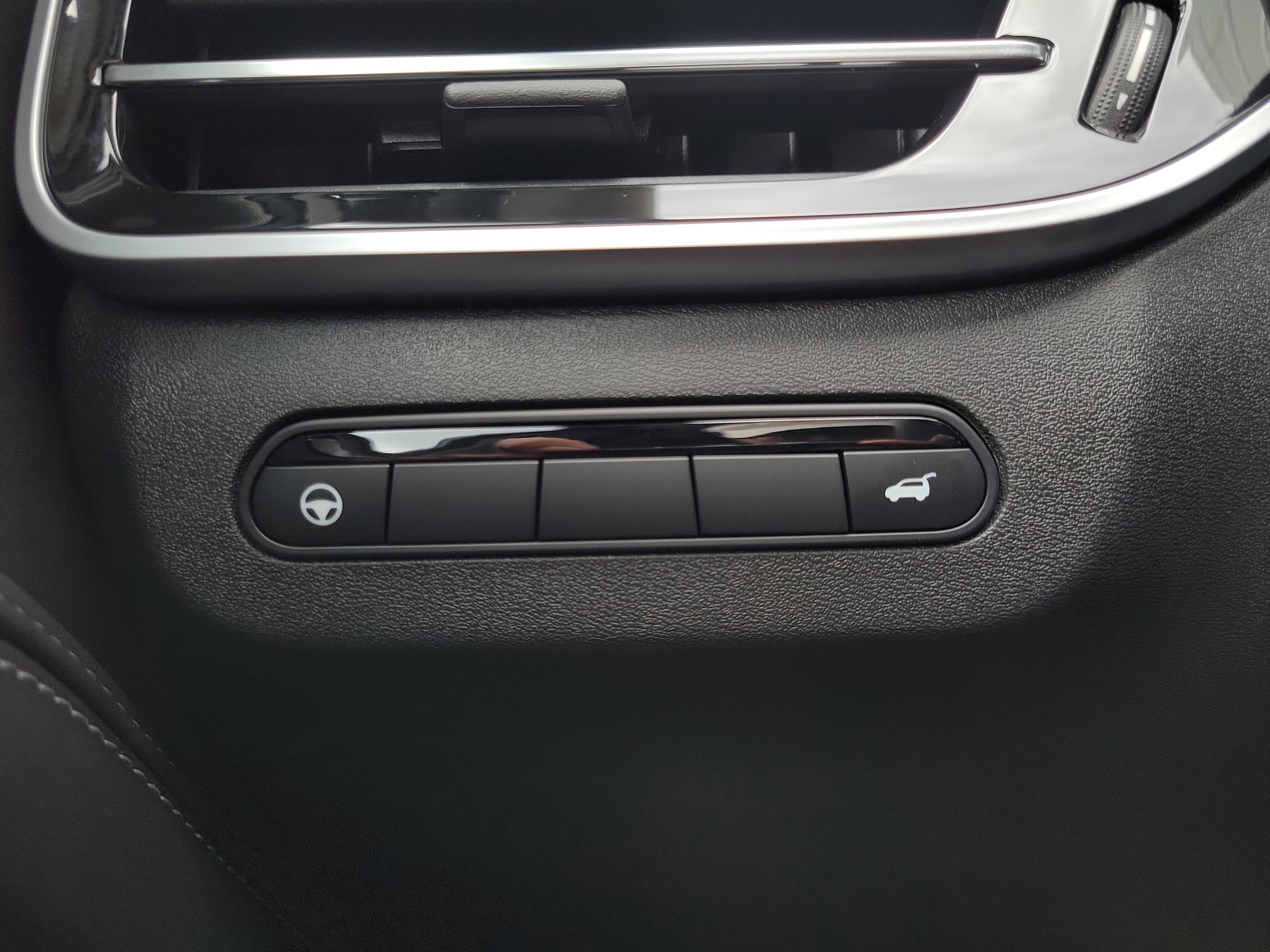 New 2027 INFINITI QX60 Luxe w/ Cargo Package FWD image 27