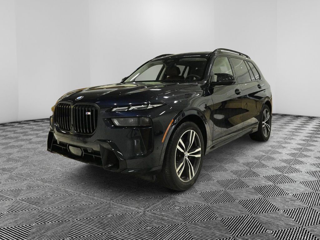 Used 2025 BMW X7 M60i image 1