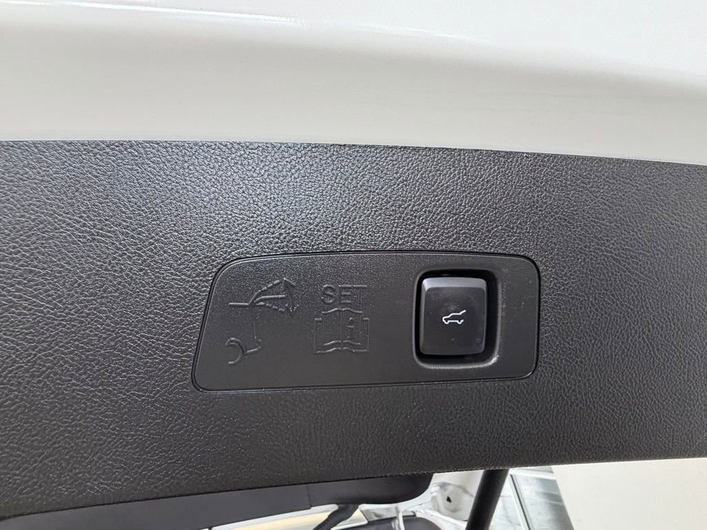 Used 2023 Lincoln Corsair Reserve w/ Equipment Group 201A image 37