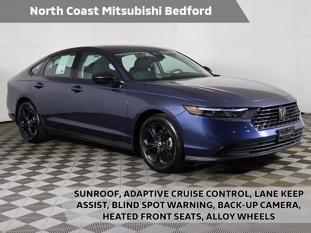Used 2025 Honda Accord SE image 1
