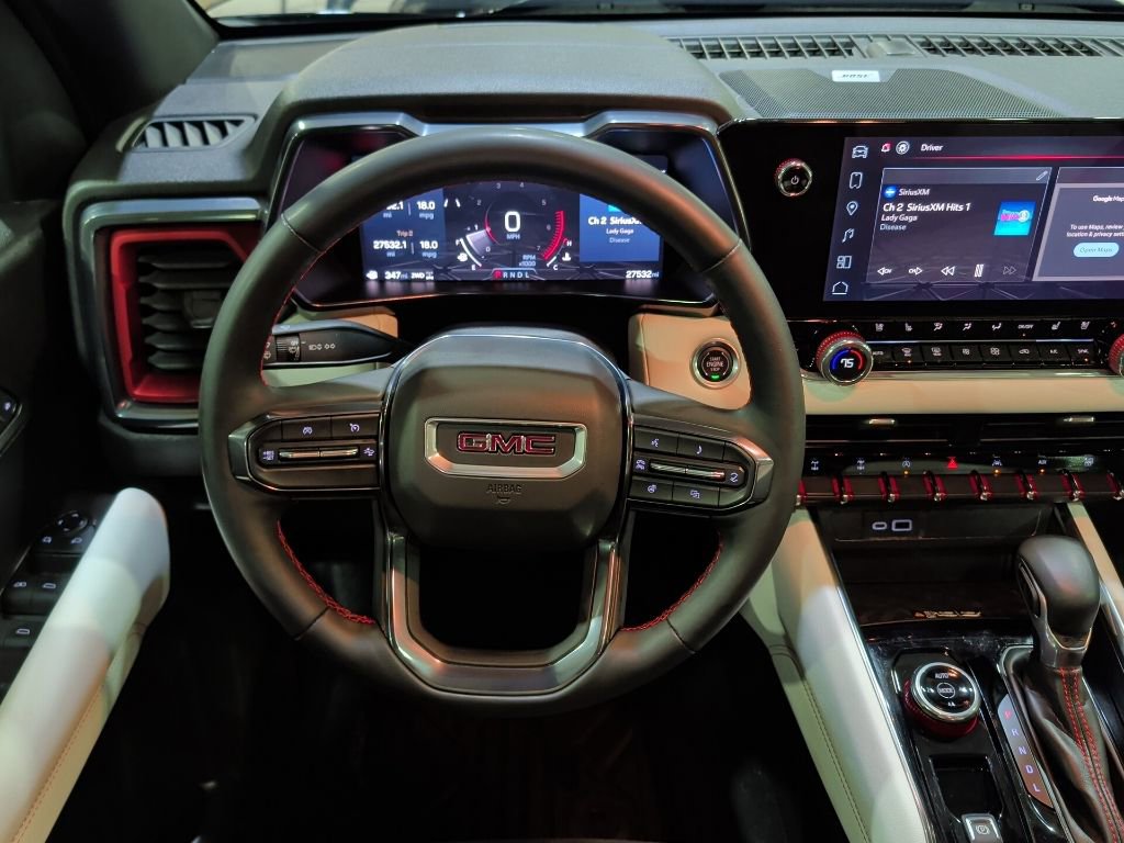 Used 2024 GMC Canyon AT4X image 18