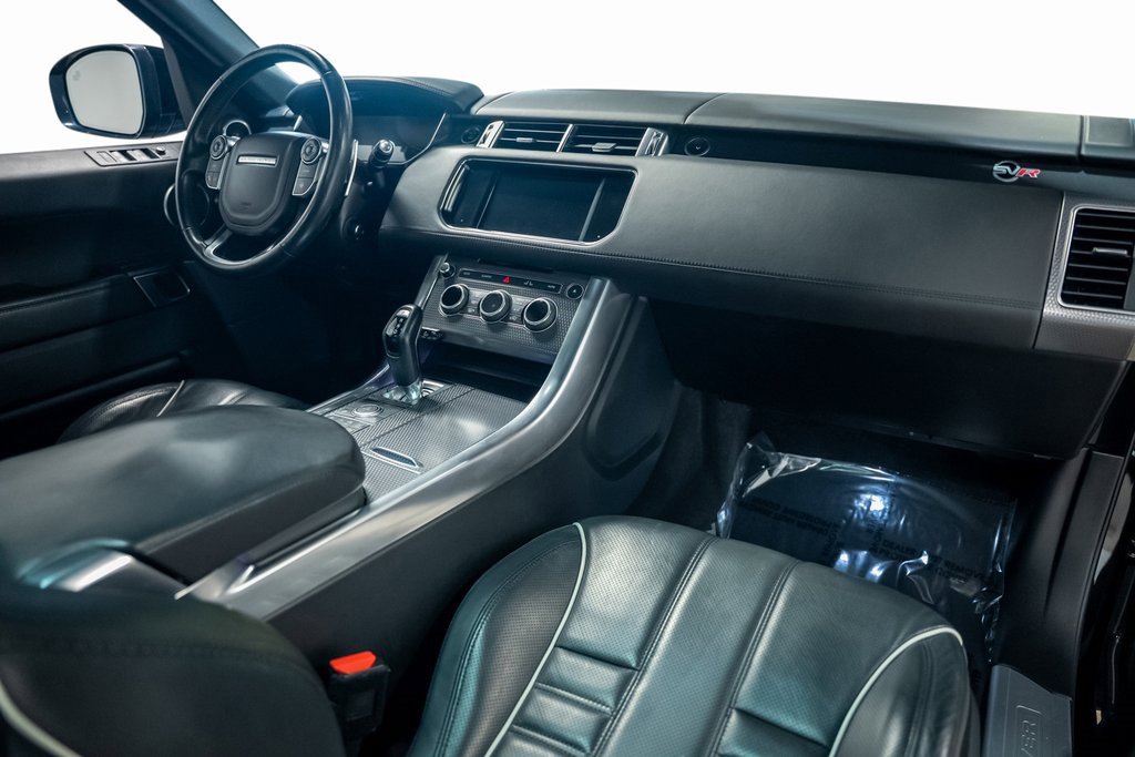 Used 2016 Land Rover Range Rover Sport SVR image 60