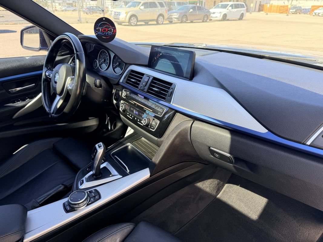 Used 2016 BMW 330e RWD image 11