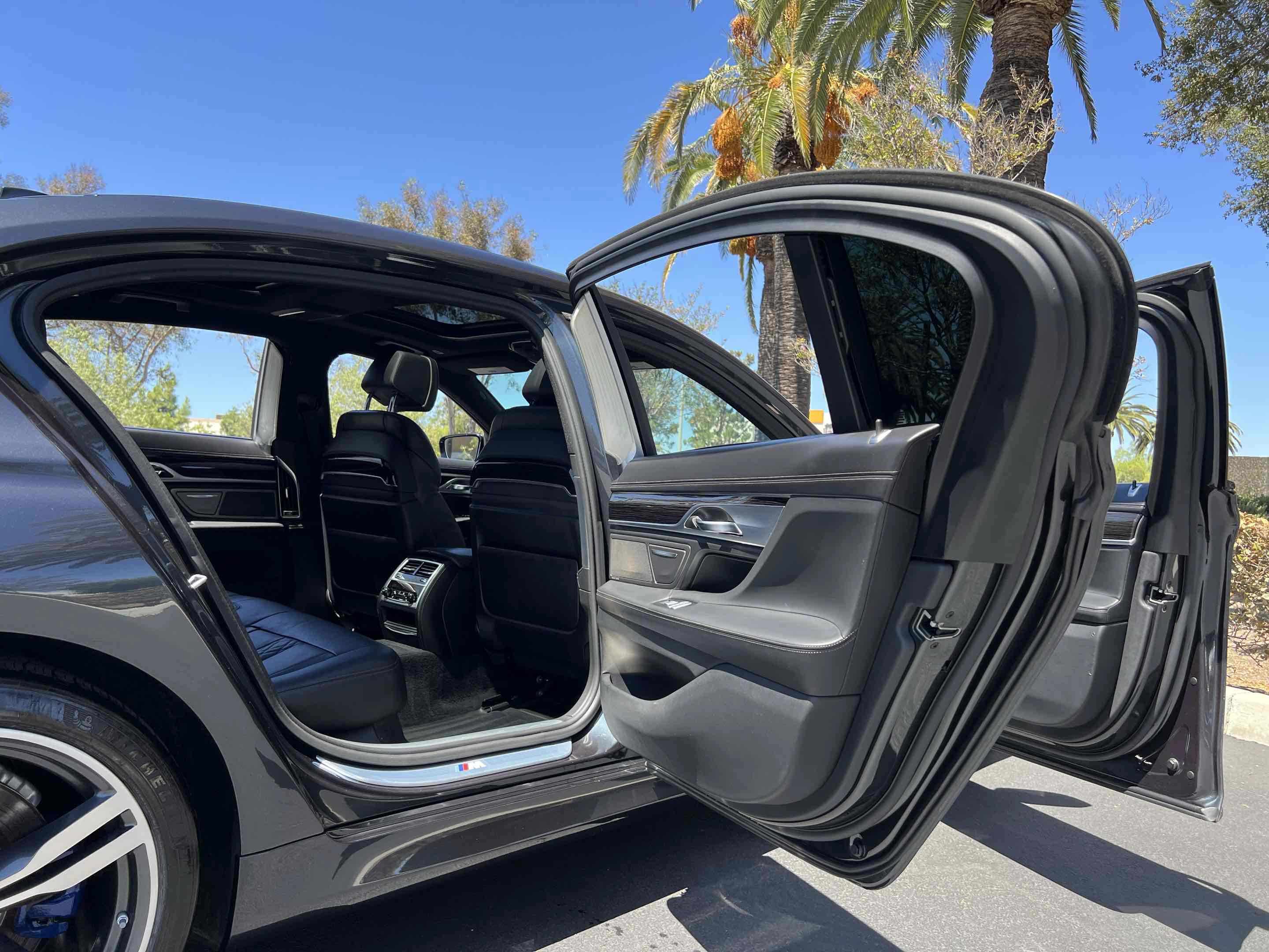 Used 2018 BMW 750i RWD image 67