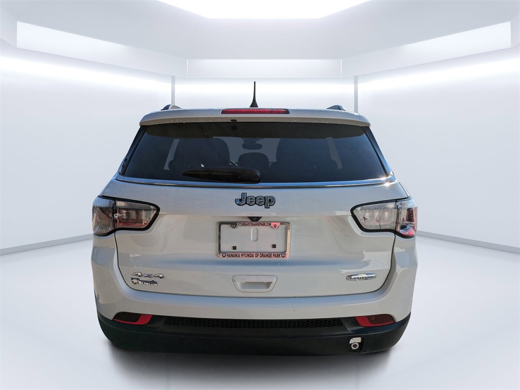 Used 2025 Jeep Compass Latitude image 4