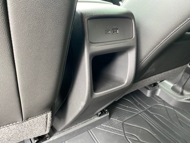 Certified 2025 Chevrolet Trax RS w/ Driver Confidence Package FWD image 15