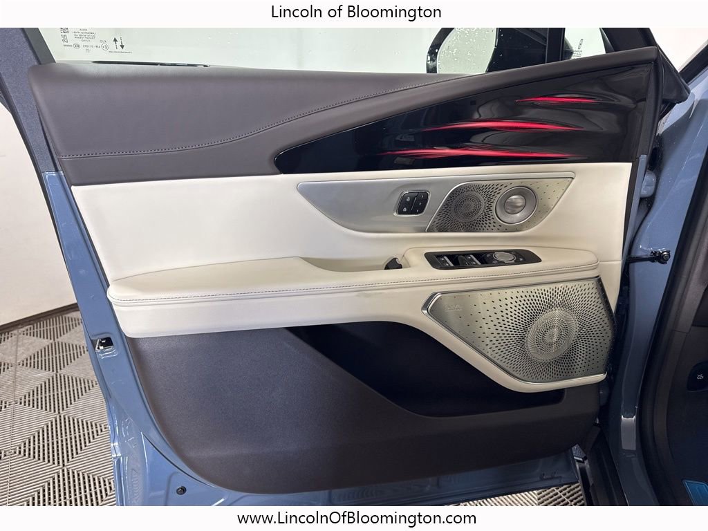 New 2026 Lincoln Nautilus Black Label w/ Jet Appearance Package image 53