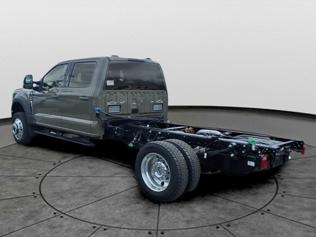 New 2026 Ford F550 4x4 Crew Cab image 4