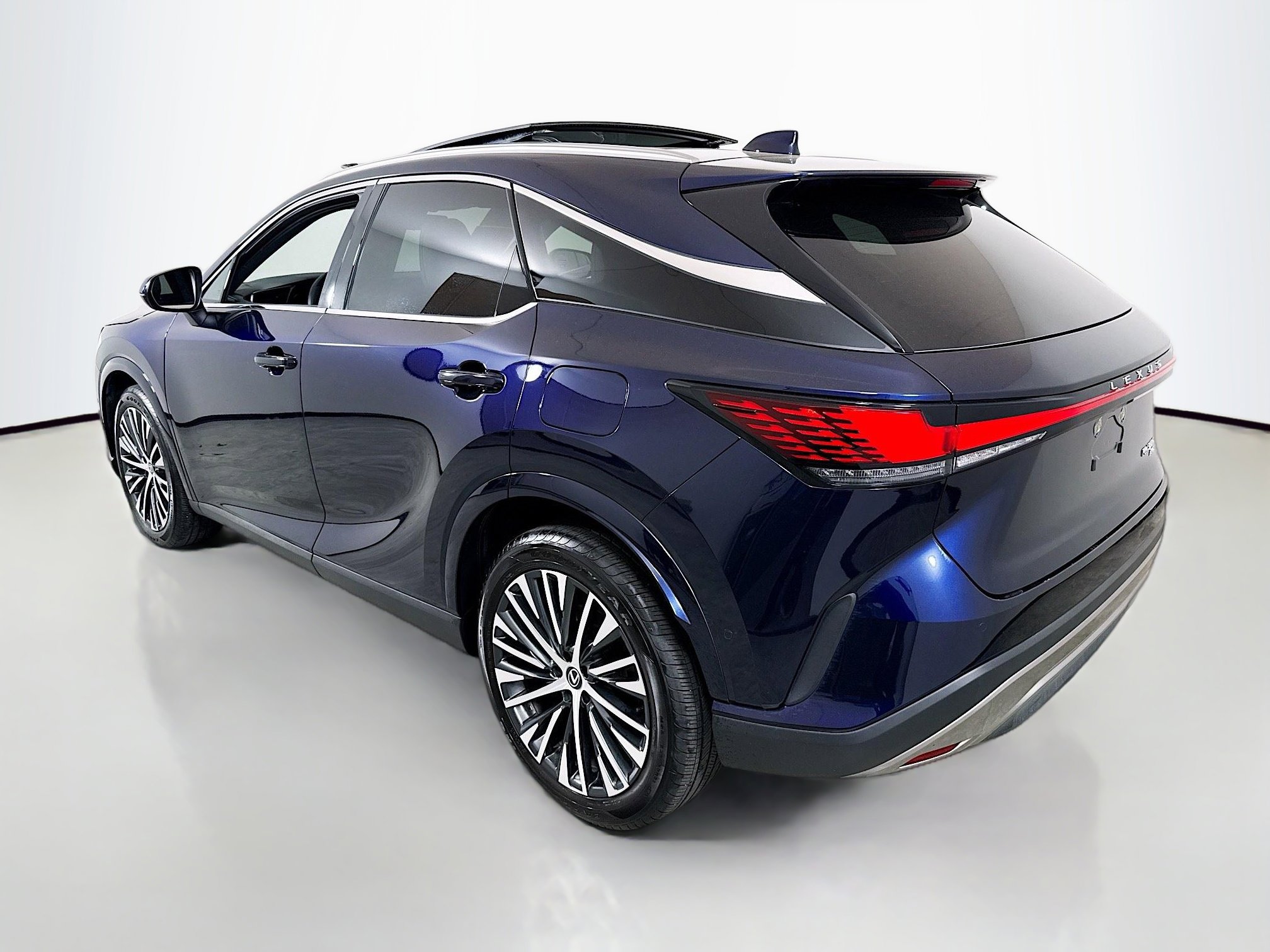 Certified 2025 Lexus RX 350 Premium Plus w/ Convenience Package image 5