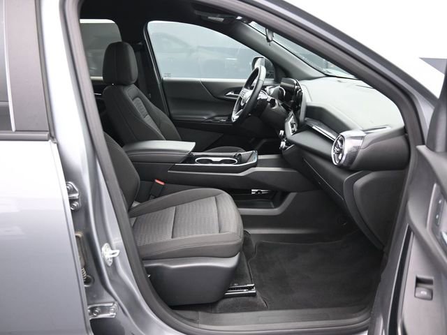 Used 2025 Chevrolet Equinox LT image 41