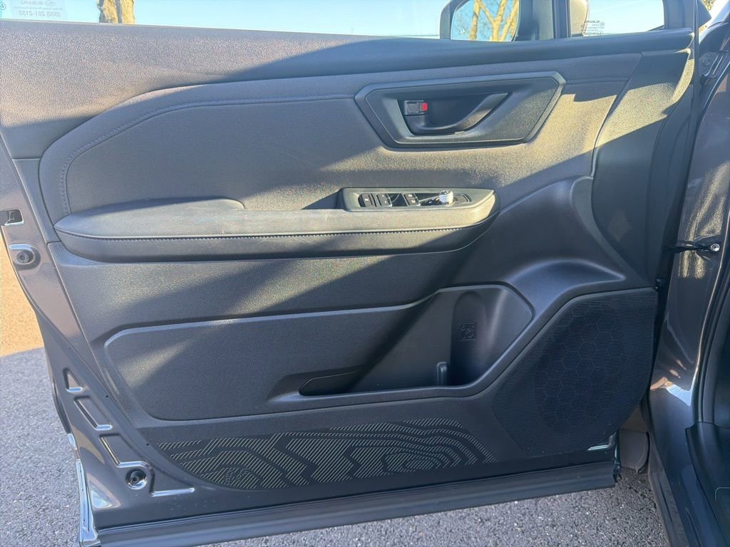 Used 2025 Subaru Forester Premium image 11