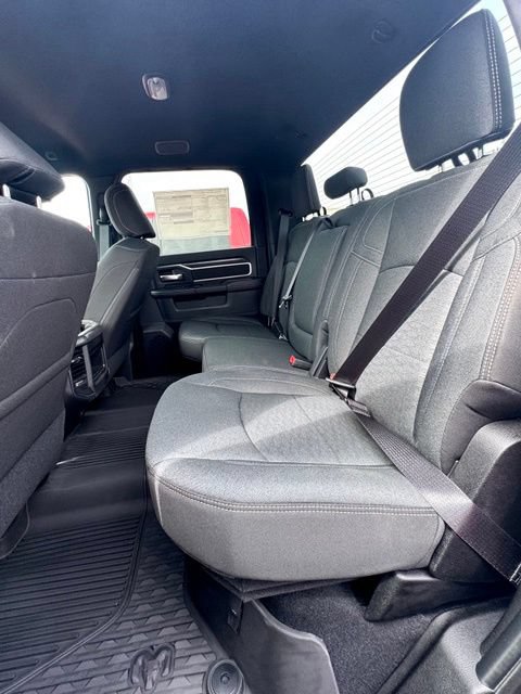 New 2026 RAM 3500 Big Horn AWD/4WD image 12