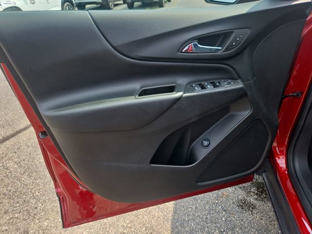 Used 2024 Chevrolet Equinox LT FWD image 11