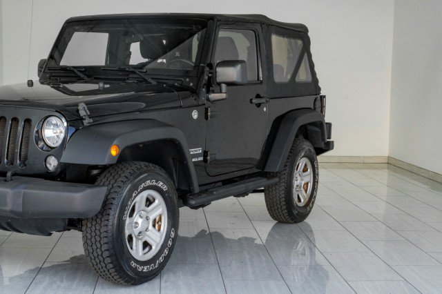 Used 2015 Jeep Wrangler Sport w/ Mopar Black Appearance Group AWD/4WD image 48
