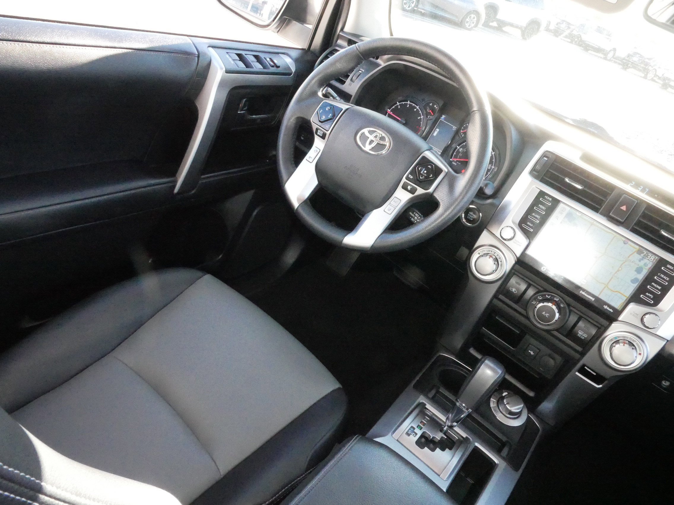 Used 2021 Toyota 4Runner SR5 Premium image 9