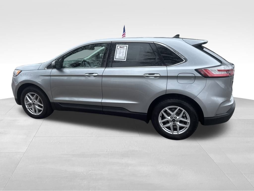 Used 2024 Ford Edge SEL image 13