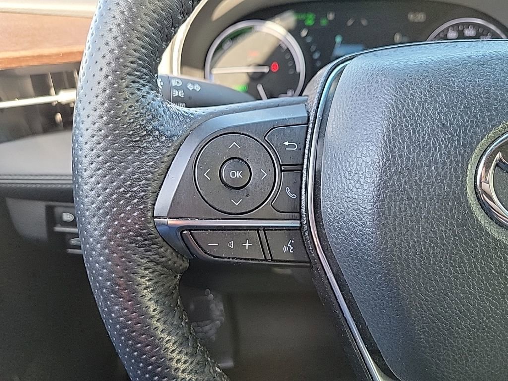 Used 2021 Toyota Avalon Limited w/ Advanced Safety Package image 28