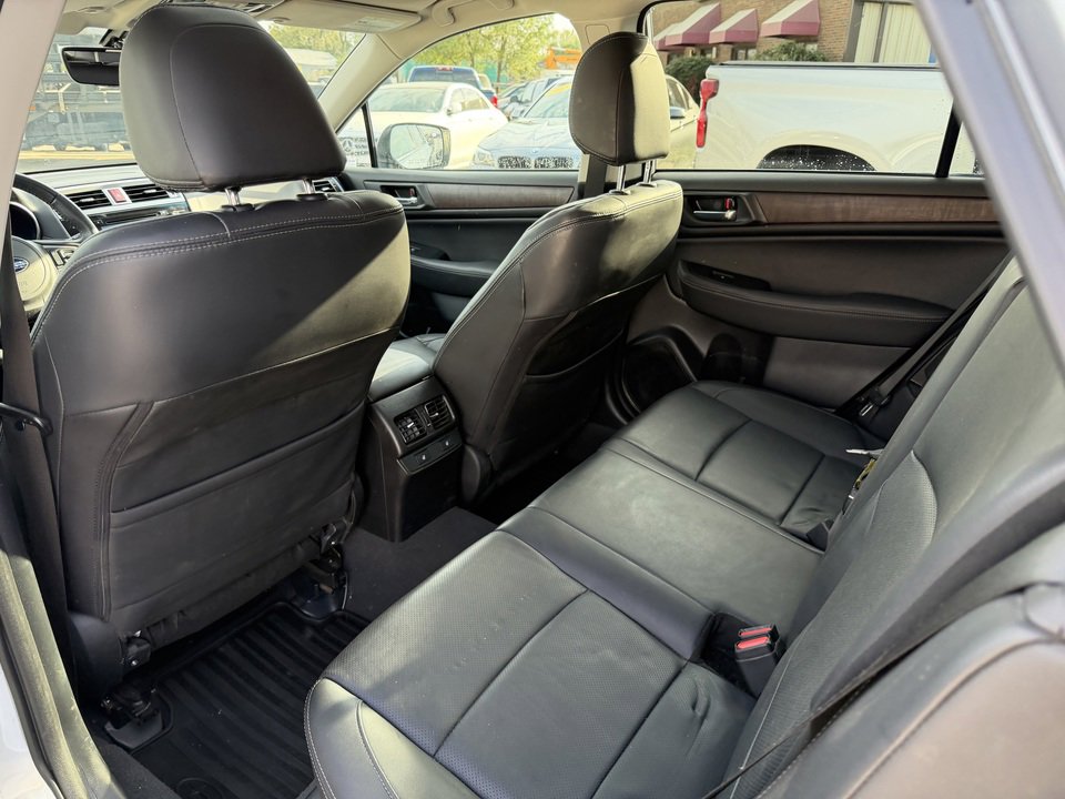 Used 2017 Subaru Outback 2.5i Limited image 15