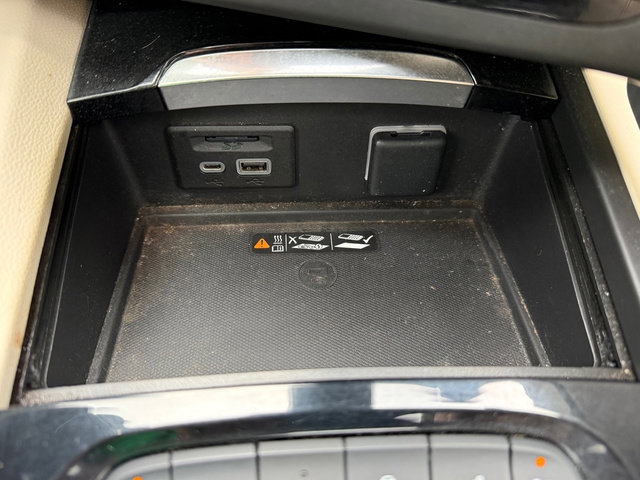 Used 2022 Buick Envision Avenir w/ Technology Package II image 31