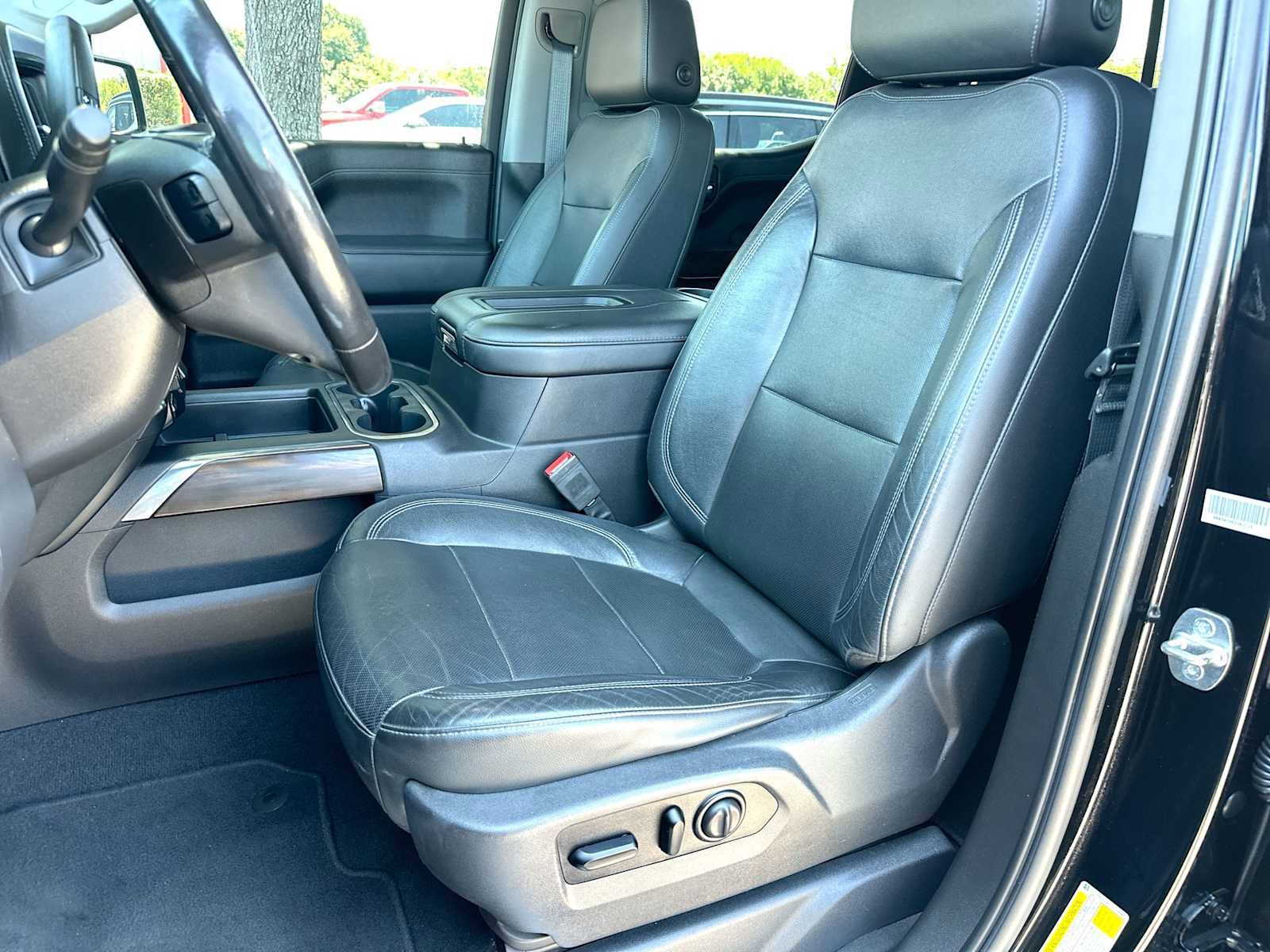 Used 2020 GMC Sierra 1500 SLT RWD image 17