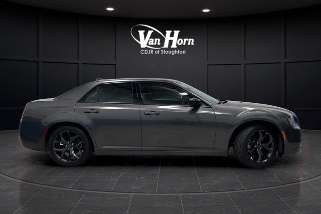 Used 2023 Chrysler 300 Touring w/ Sport Appearance Package RWD image 2