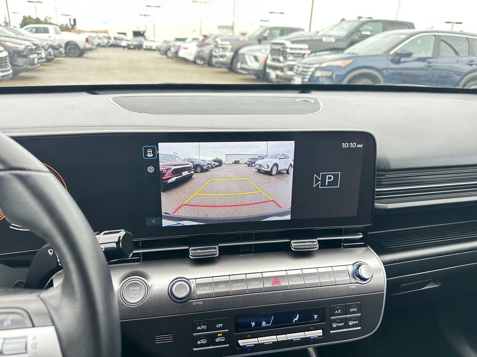 Used 2025 Hyundai Kona SEL image 17