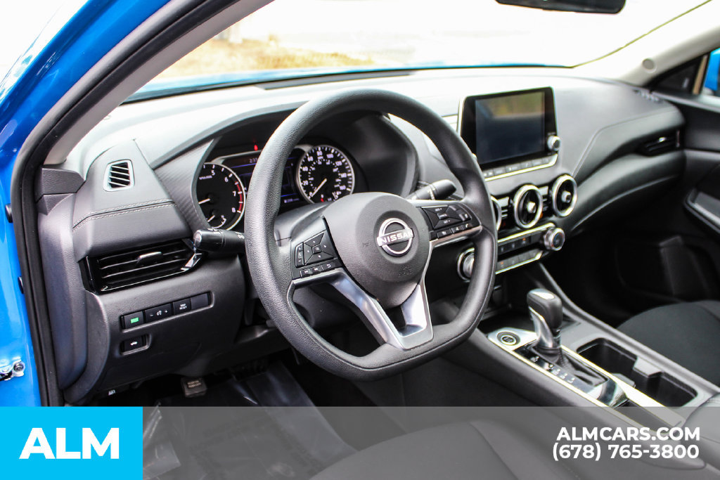 Used 2024 Nissan Sentra SV FWD image 29