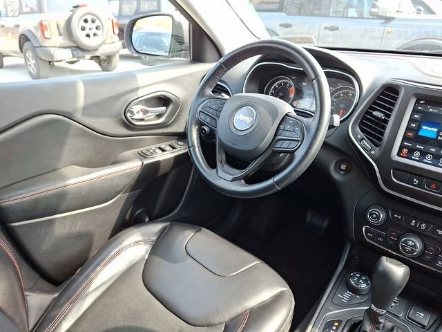 Used 2020 Jeep Cherokee Trailhawk w/ Cold Weather Group image 14