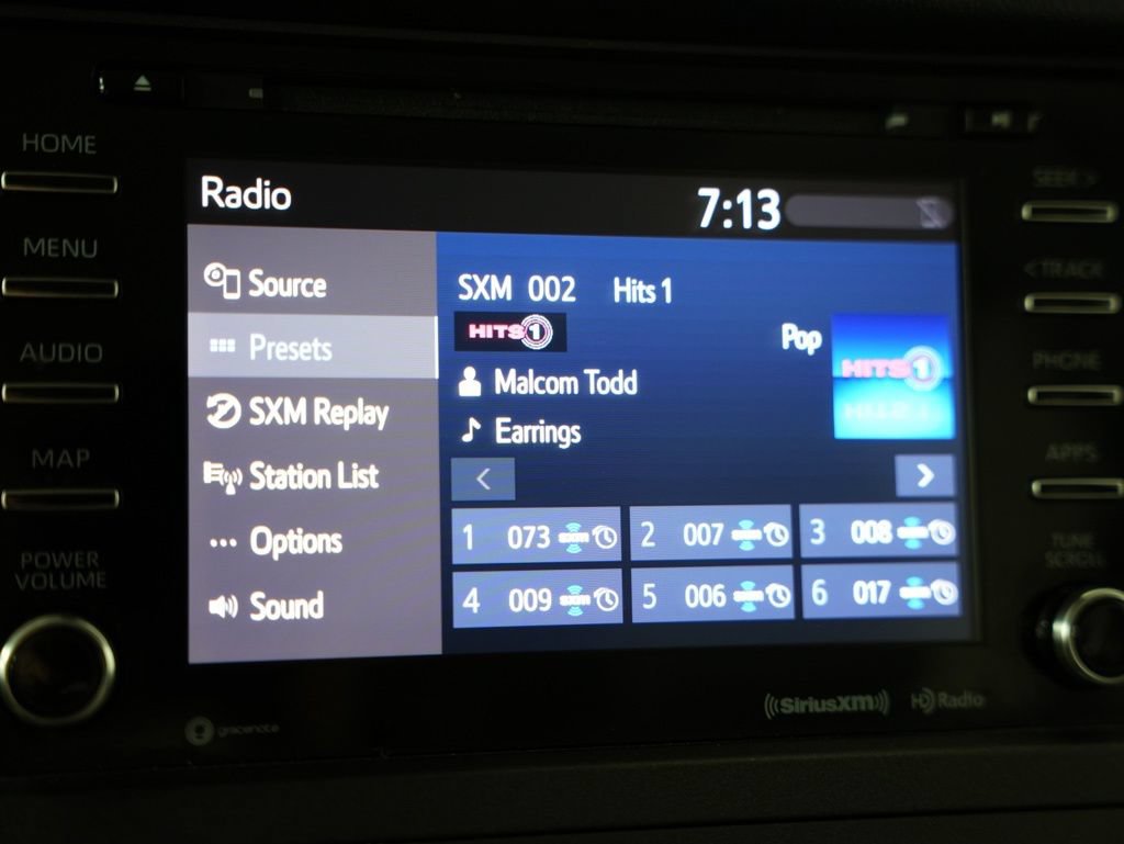 Used 2020 Toyota Sienna LE FWD image 20
