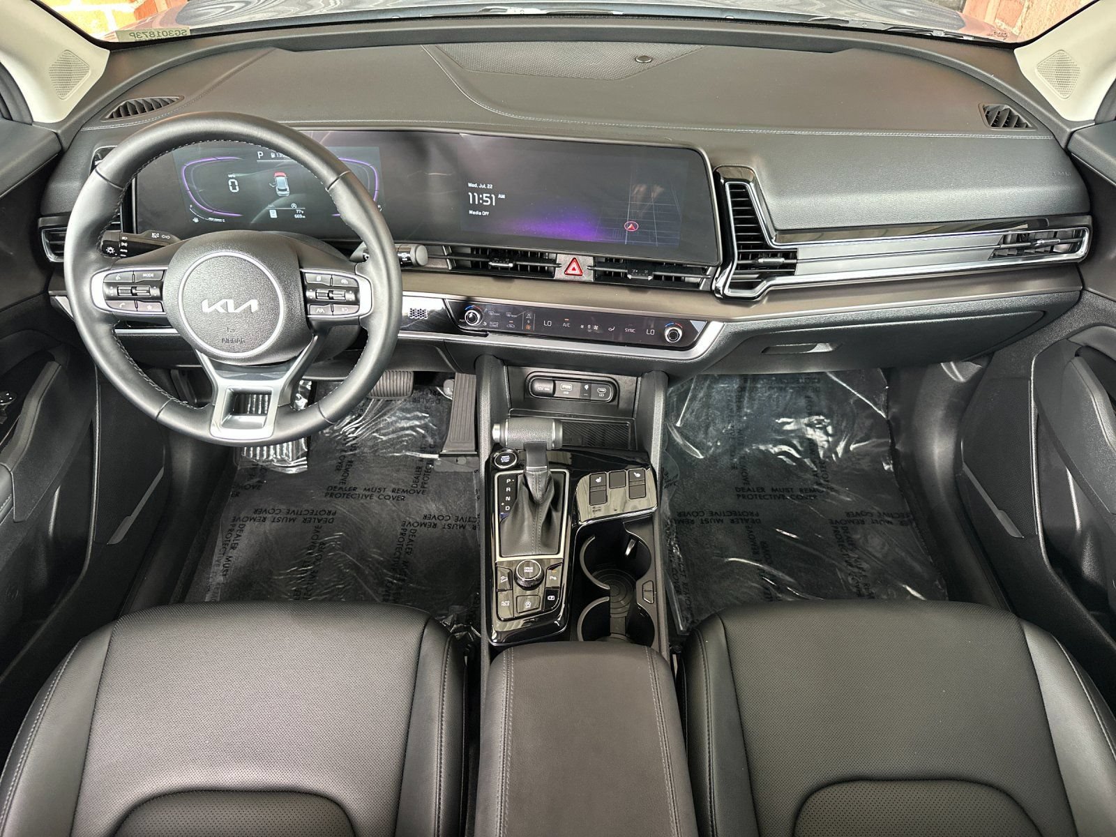 Used 2025 Kia Sportage EX w/ Premium Package FWD image 17