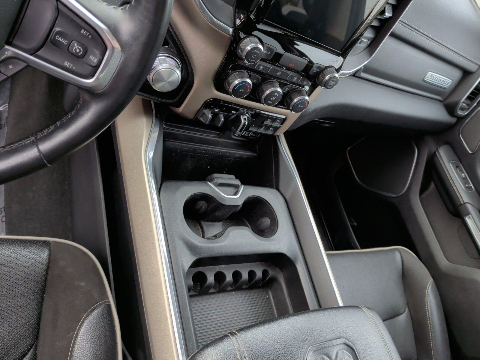 Used 2022 RAM 1500 Laramie image 12