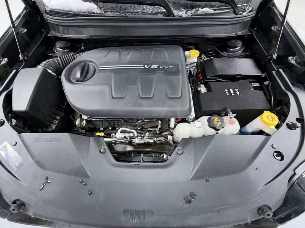 Used 2020 Jeep Cherokee Limited image 15