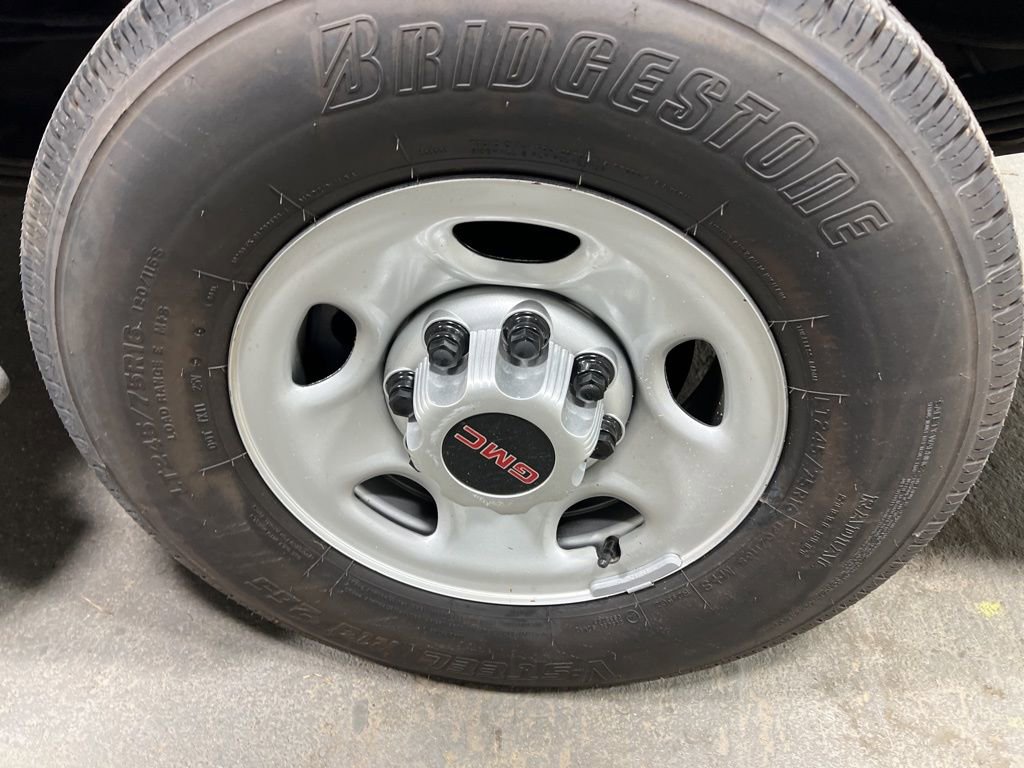 Used 2023 GMC Savana 2500 w/ Driver Convenience Package image 37