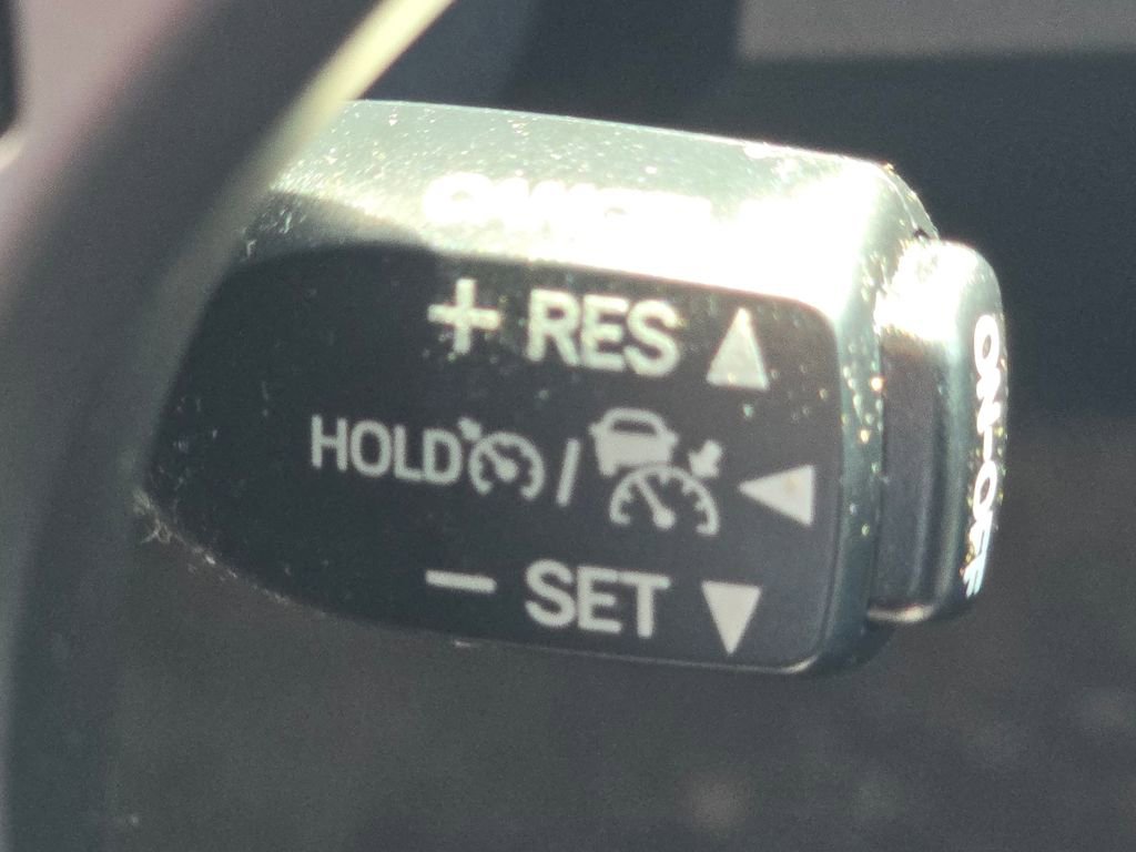 Used 2022 Toyota Tacoma TRD Sport AWD/4WD image 30