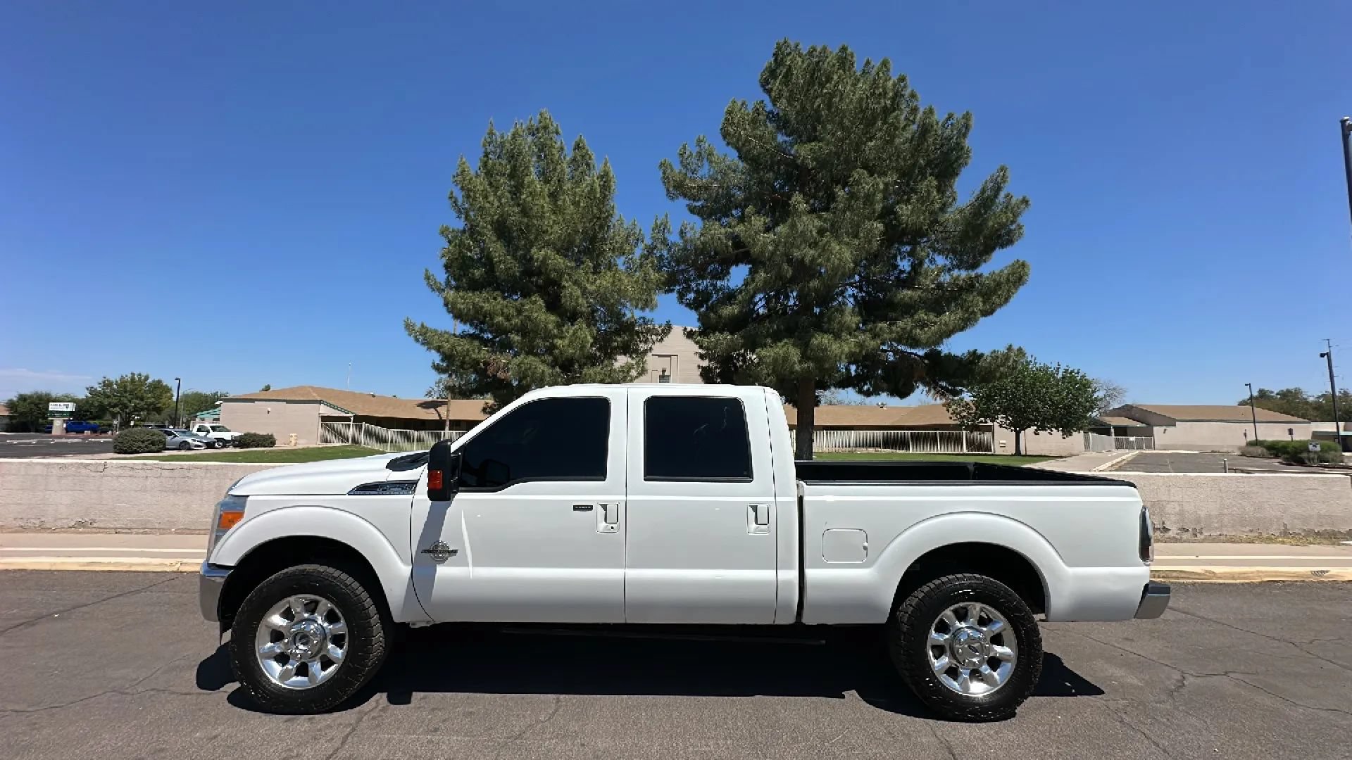 Used 2014 Ford F250 Lariat w/ Lariat Interior Package AWD/4WD image 1