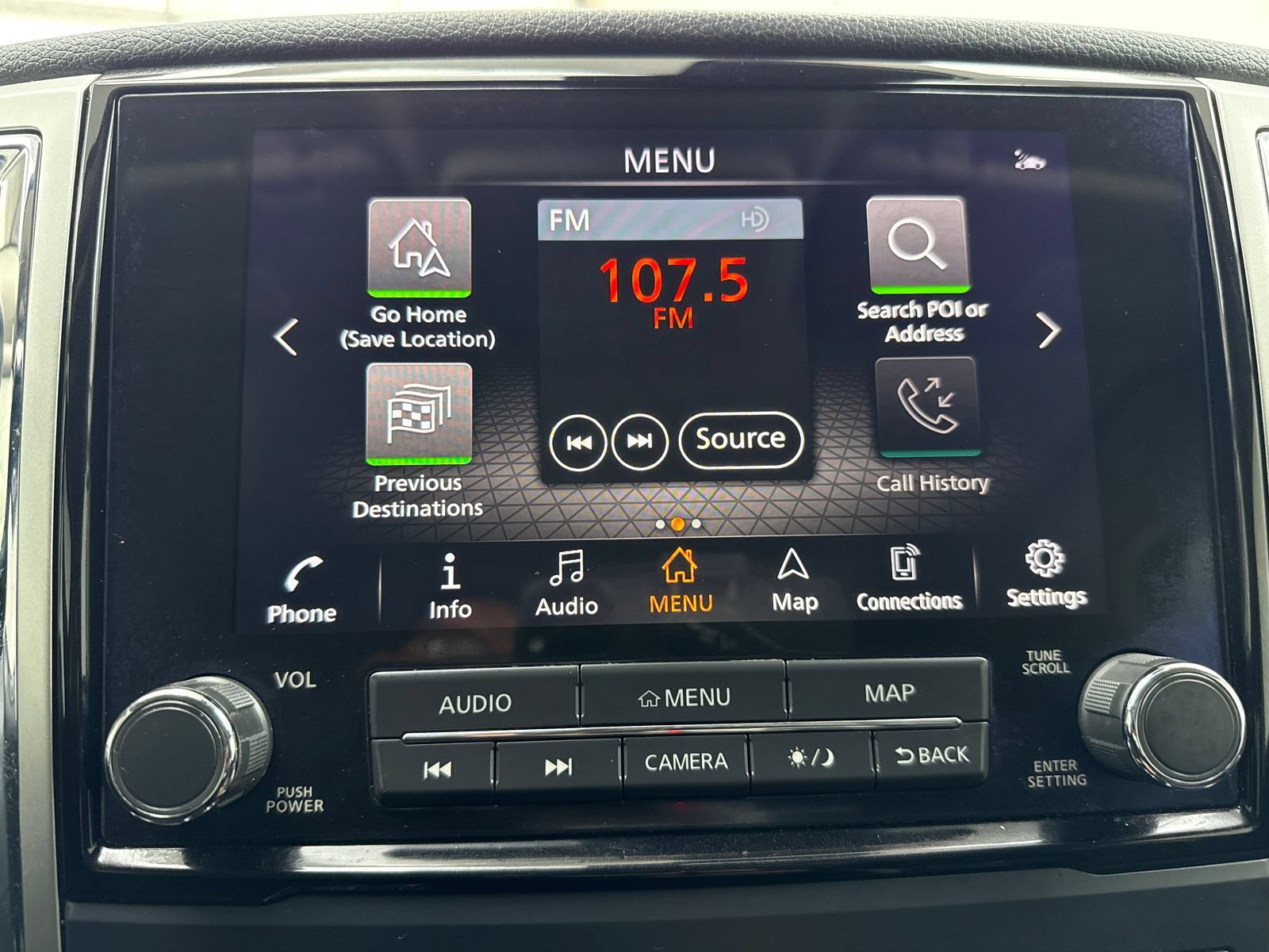 Used 2021 Nissan Titan SV w/ SV Convenience Package RWD image 25