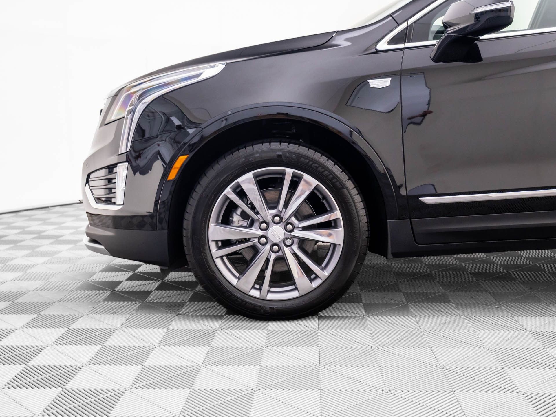 New 2026 Cadillac XT5 Premium Luxury w/ LPO, Floor Liner Package image 35