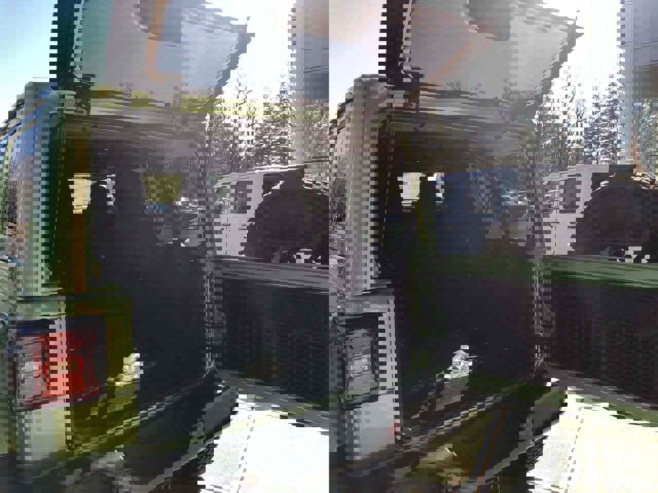 New 2026 Jeep Wrangler Unlimited Rubicon w/ Xtreme 35 Tire Package image 9