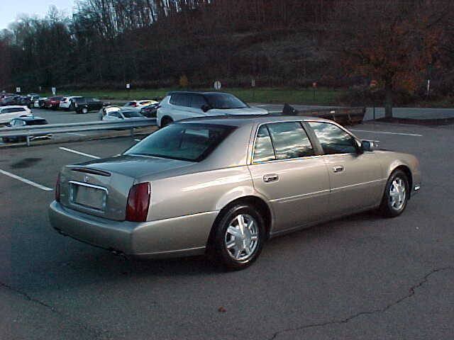 Used 2004 Cadillac De Ville FWD image 9