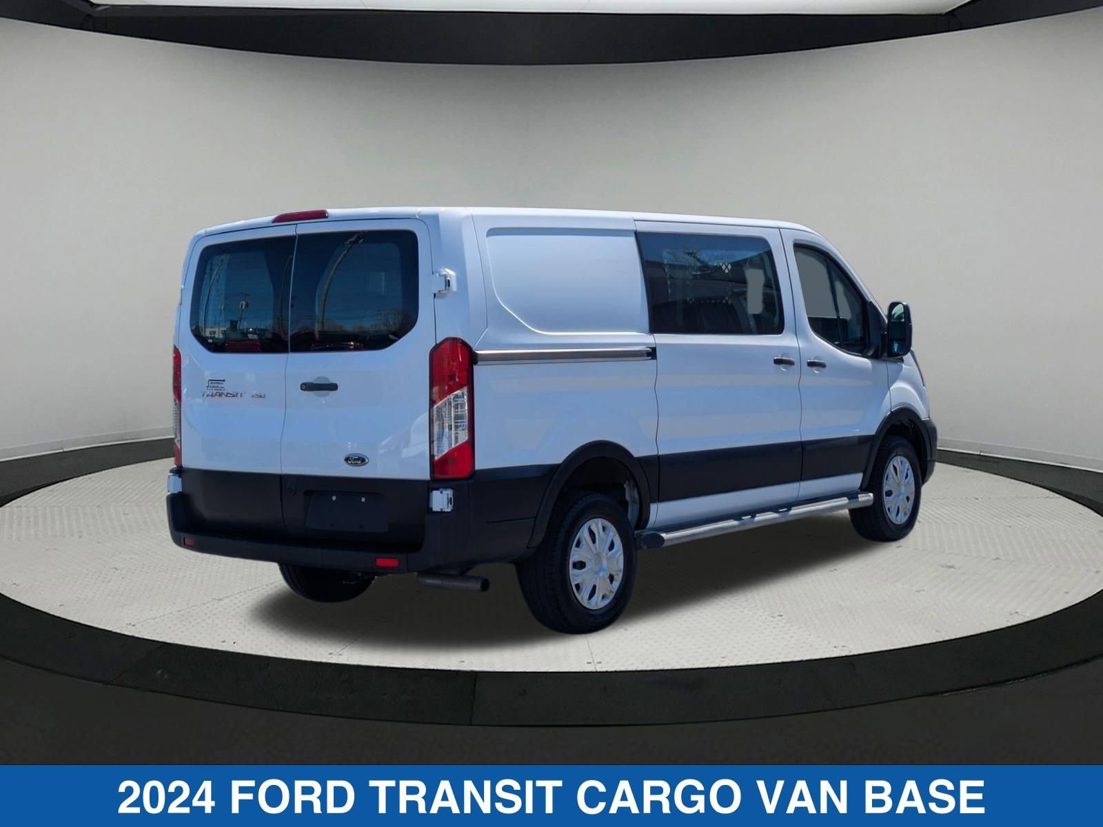 Used 2024 Ford Transit 250 Low Roof w/ Exterior Upgrade Package RWD image 4