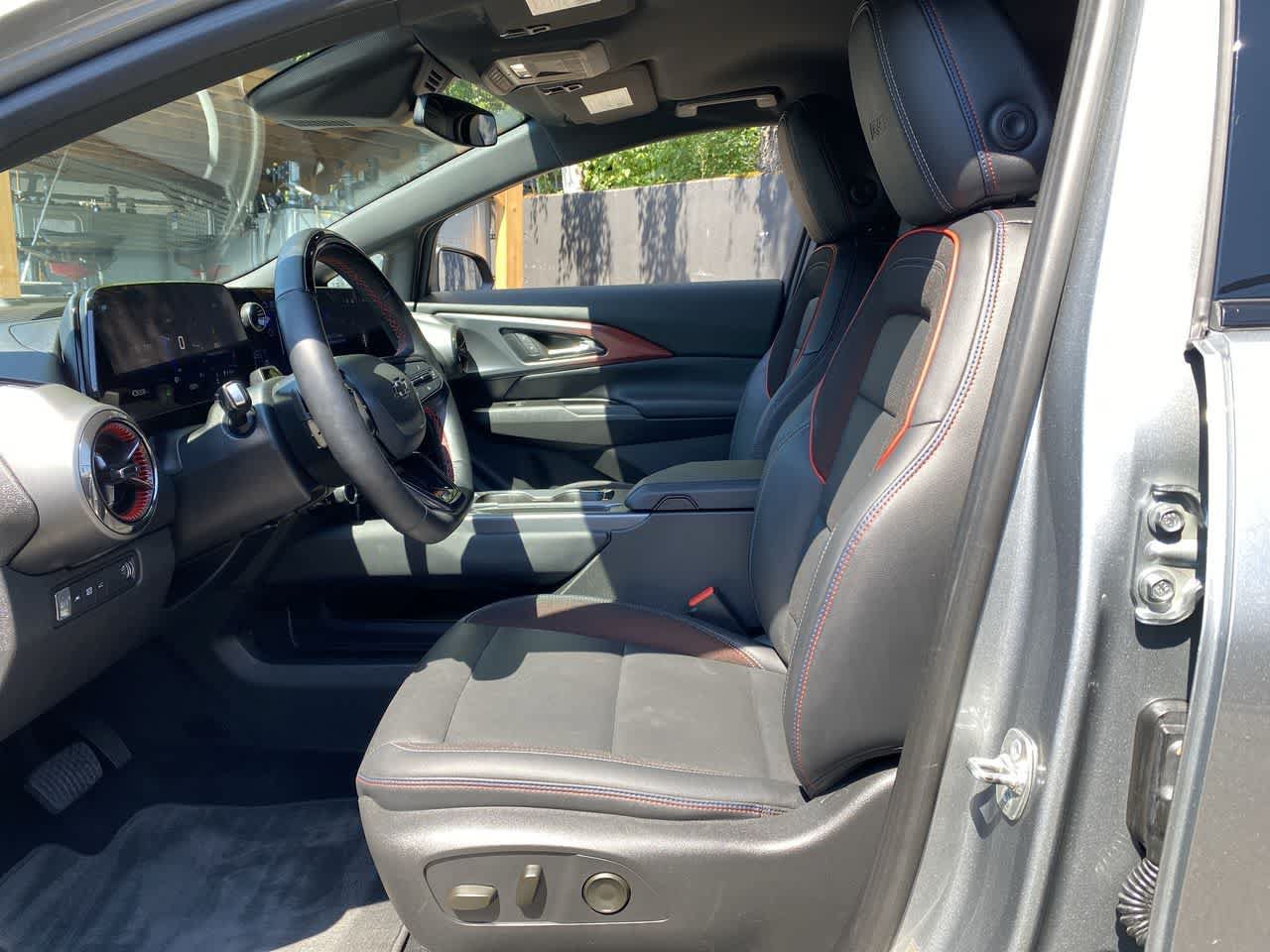 Used 2024 Chevrolet Equinox EV RS AWD/4WD image 13