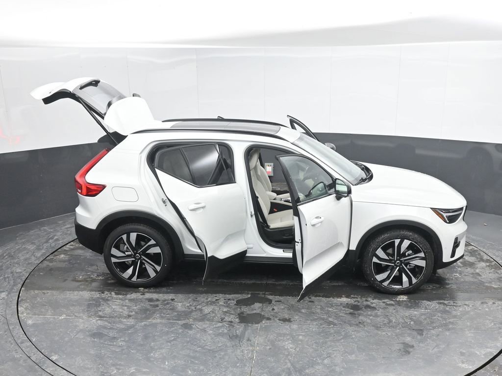 New 2026 Volvo XC40 B5 Ultra w/ Protection Package Premier AWD/4WD image 47