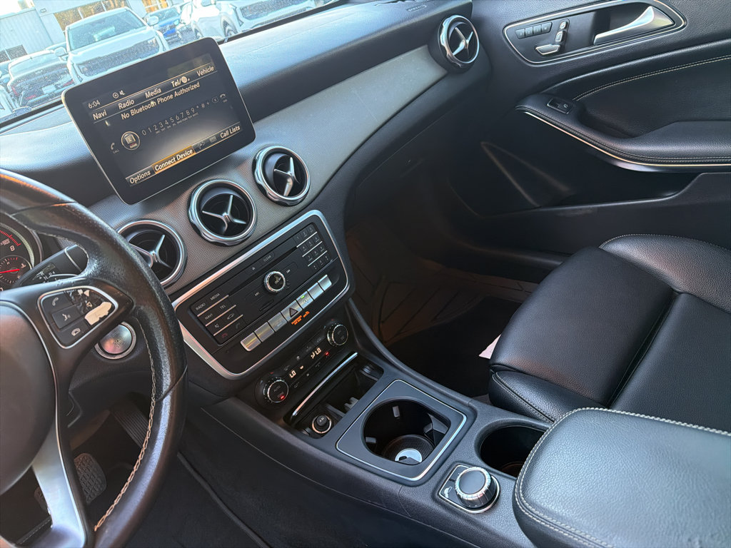 Used 2018 Mercedes-Benz GLA 250 image 16