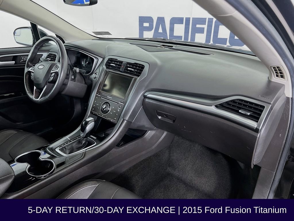 Used 2015 Ford Fusion Titanium image 33