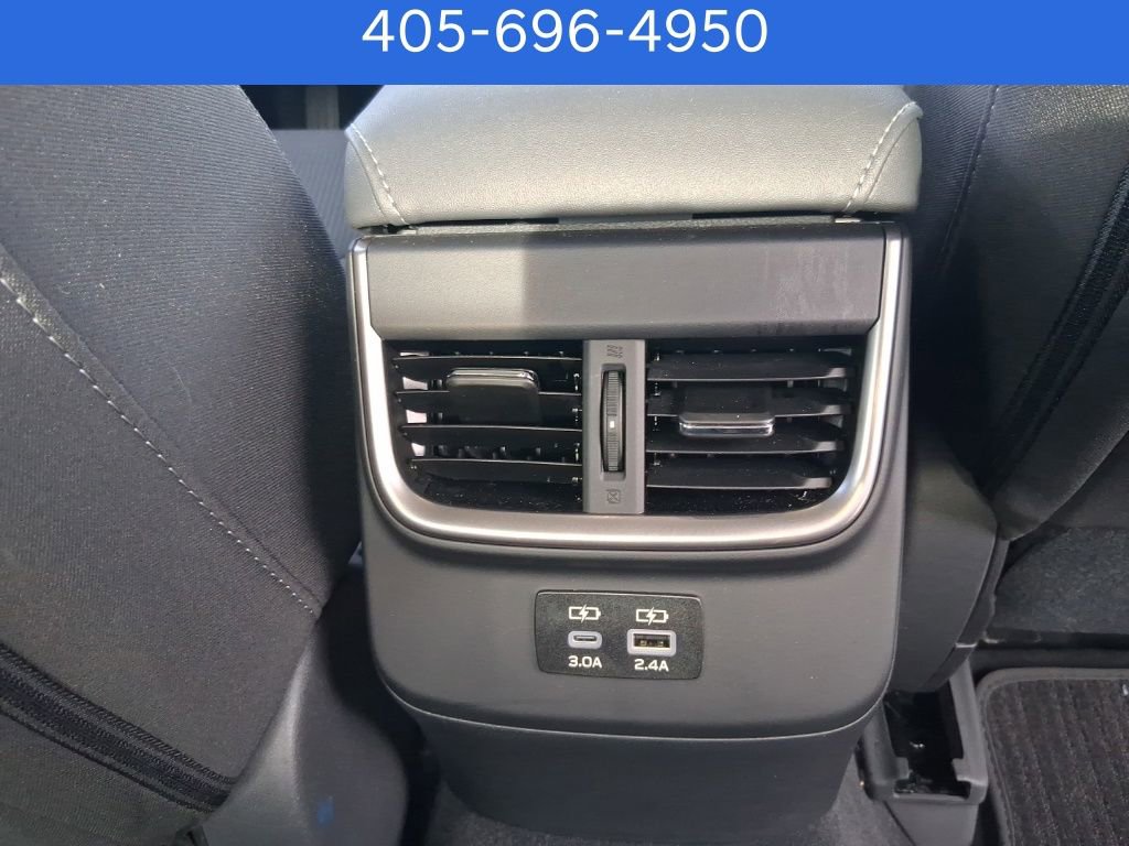 Used 2025 Subaru Legacy Premium image 11