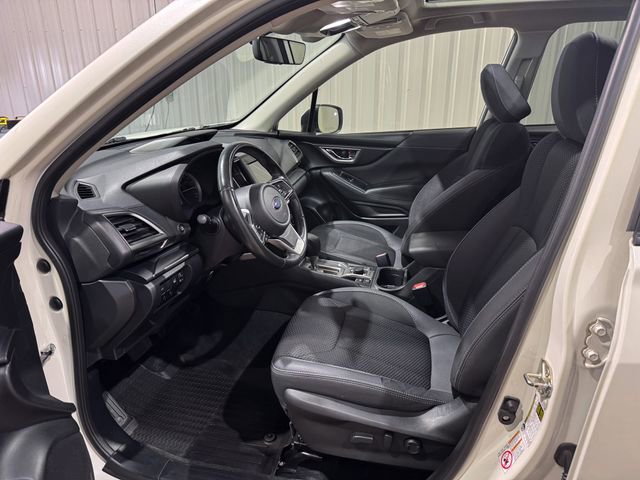 Used 2019 Subaru Forester Premium AWD/4WD image 11