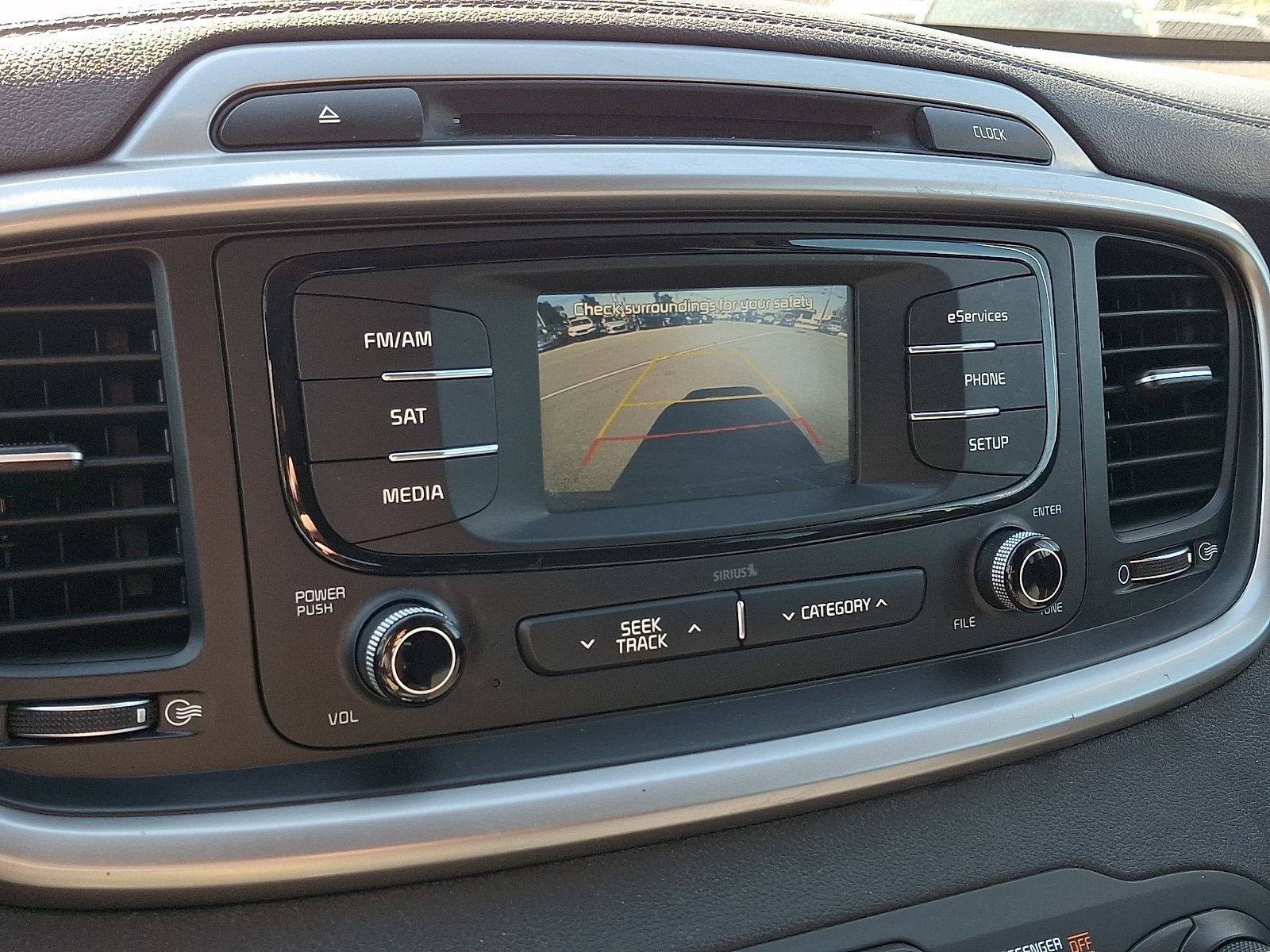 Used 2016 Kia Sorento FWD w/ LX Convenience Package image 20