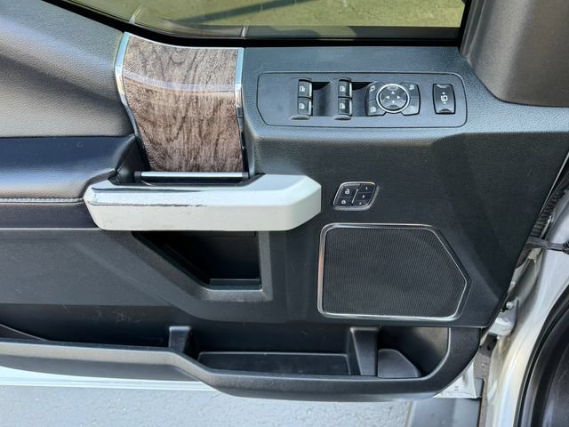 Used 2018 Ford F350 Lariat w/ Chrome Package AWD/4WD image 14